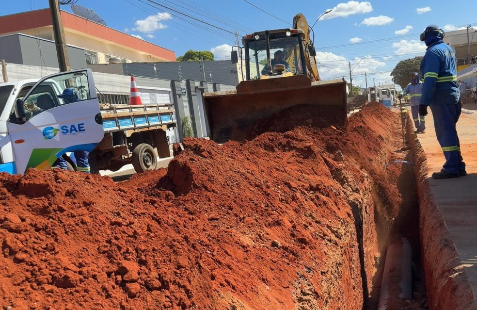 Catalão ganha nova linha de água para reforçar abastecimento nos bairros altos