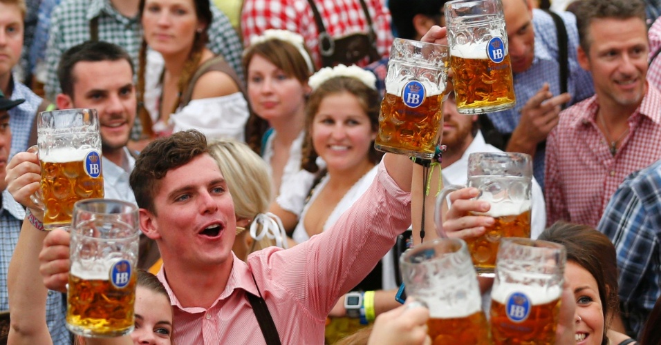 Alemães estão bebendo cada vez menos cerveja: consumo cai a níveis históricos