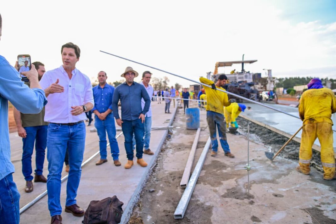 Daniel Vilela vistoria obras que consolidam Rio Verde como referência nacional em produção agroindustrial