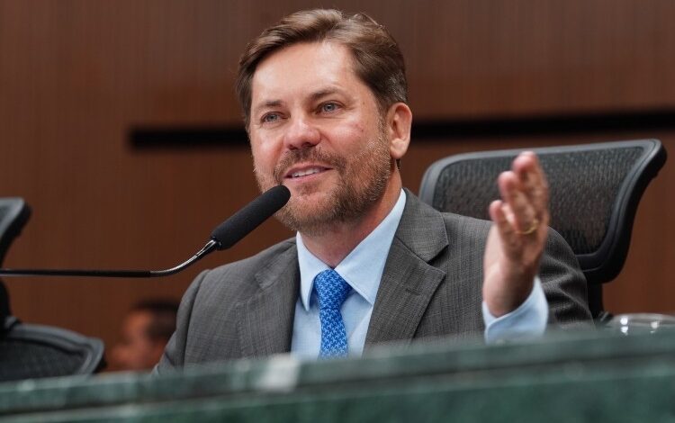 Bruno Peixoto deixa União Brasil e assume comando da federação PRD & Solidariedade em Goiás