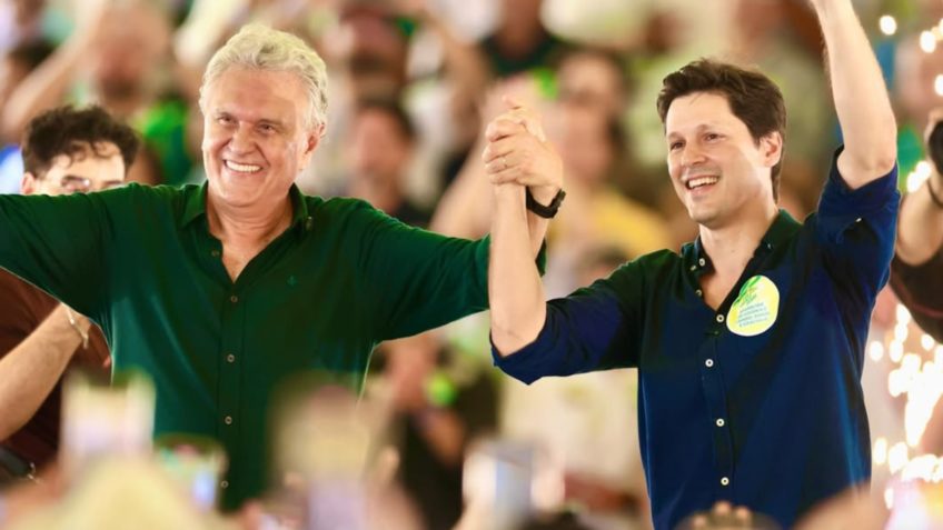 Mobilização “Pra Frente Goiás” reúne cerca de 15 mil pessoas e reforça base governista